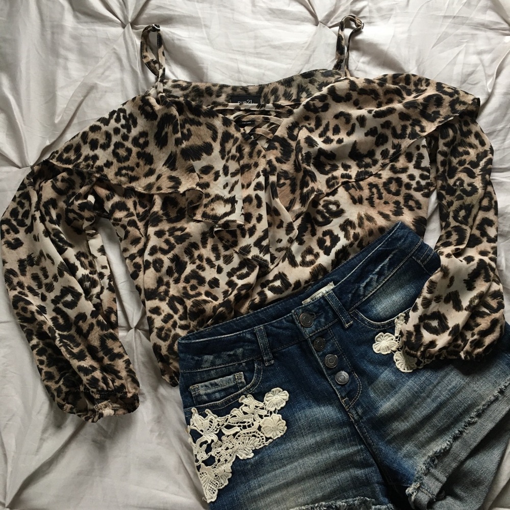 Leopard Print Off the Shoulder Blouse